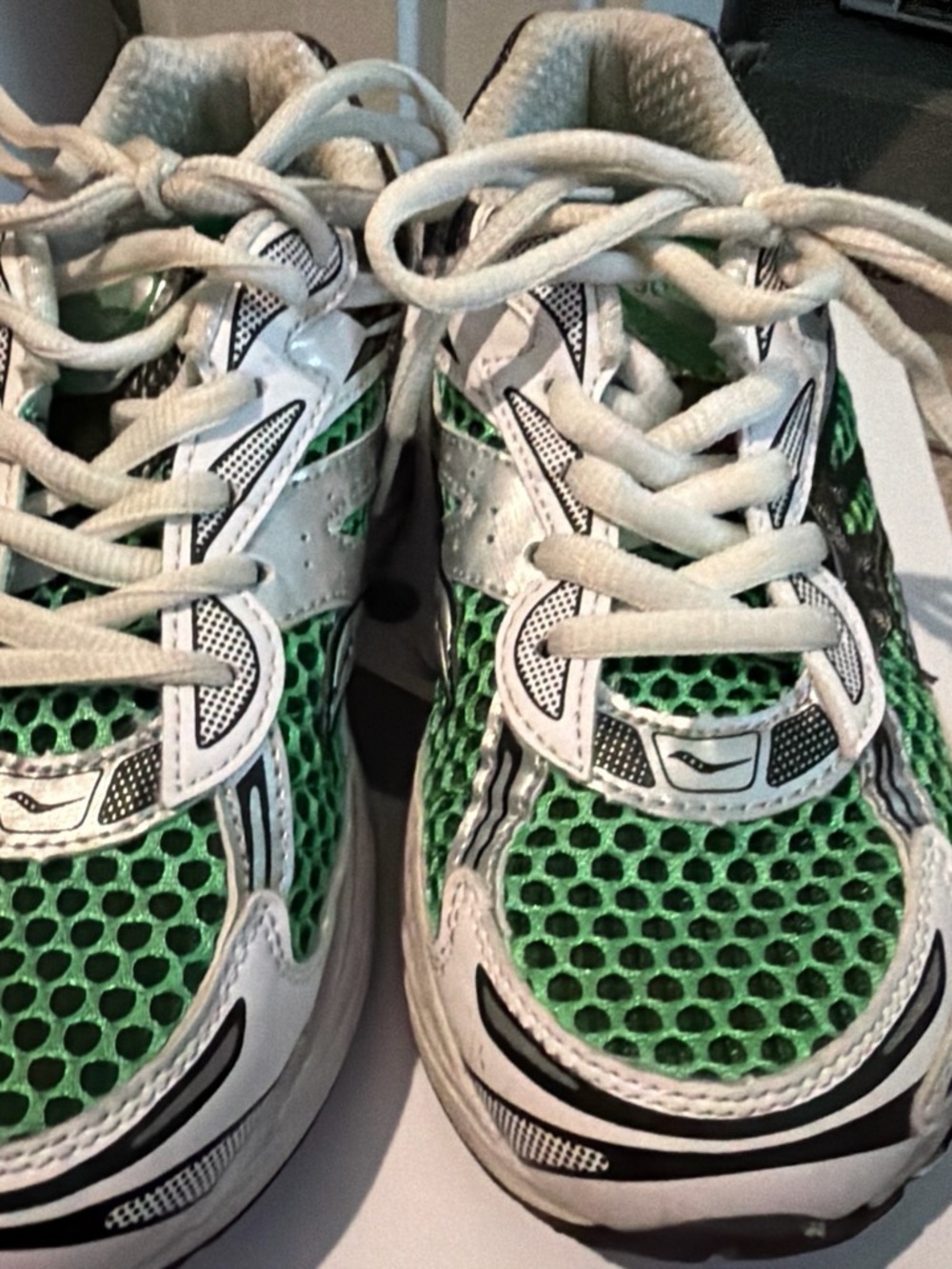 Saucony Kids Green and White Mesh Sneakers